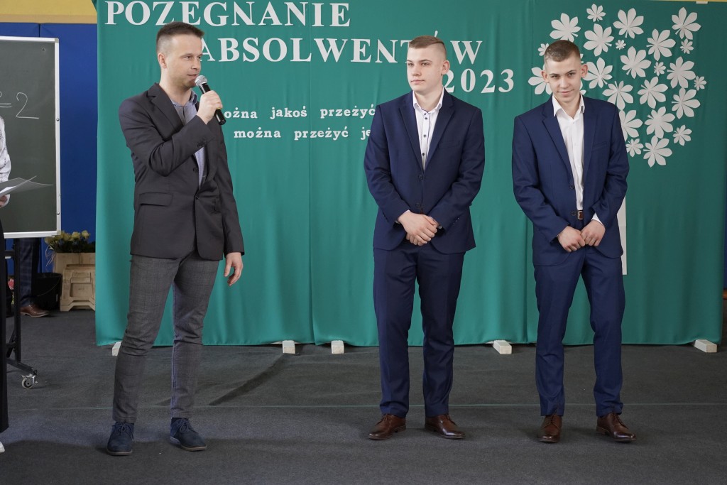 pozegnanie-maturzystow-2023 037